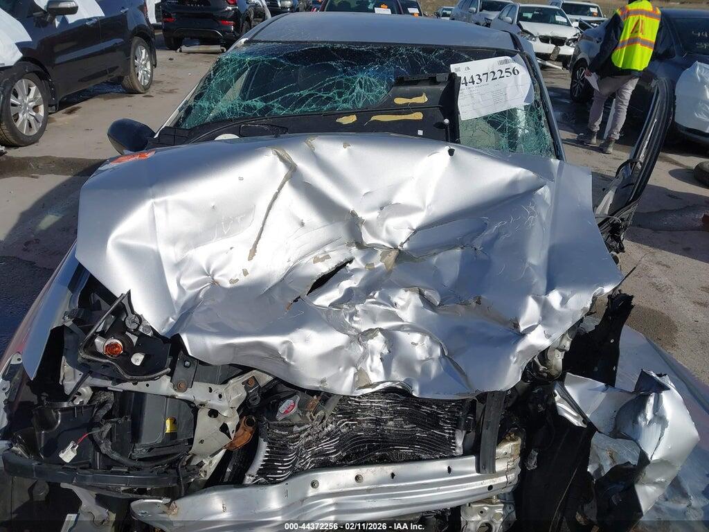 1HGEM22115L049615 2005 HONDA CIVIC photo no. 10