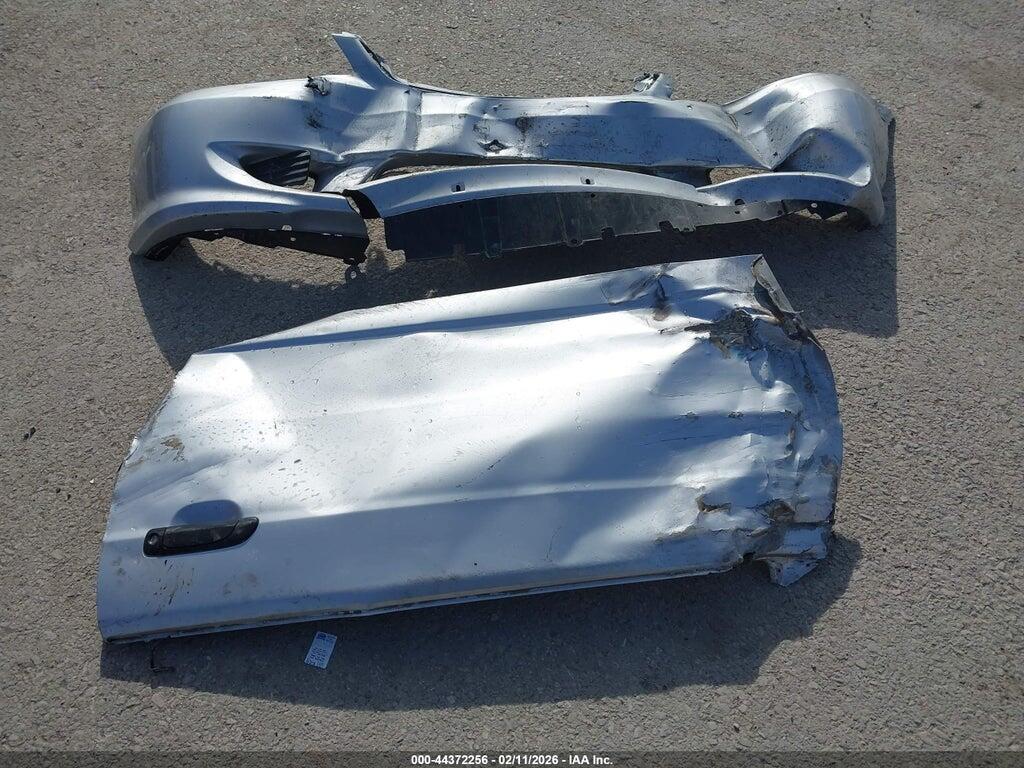 1HGEM22115L049615 2005 HONDA CIVIC photo no. 11