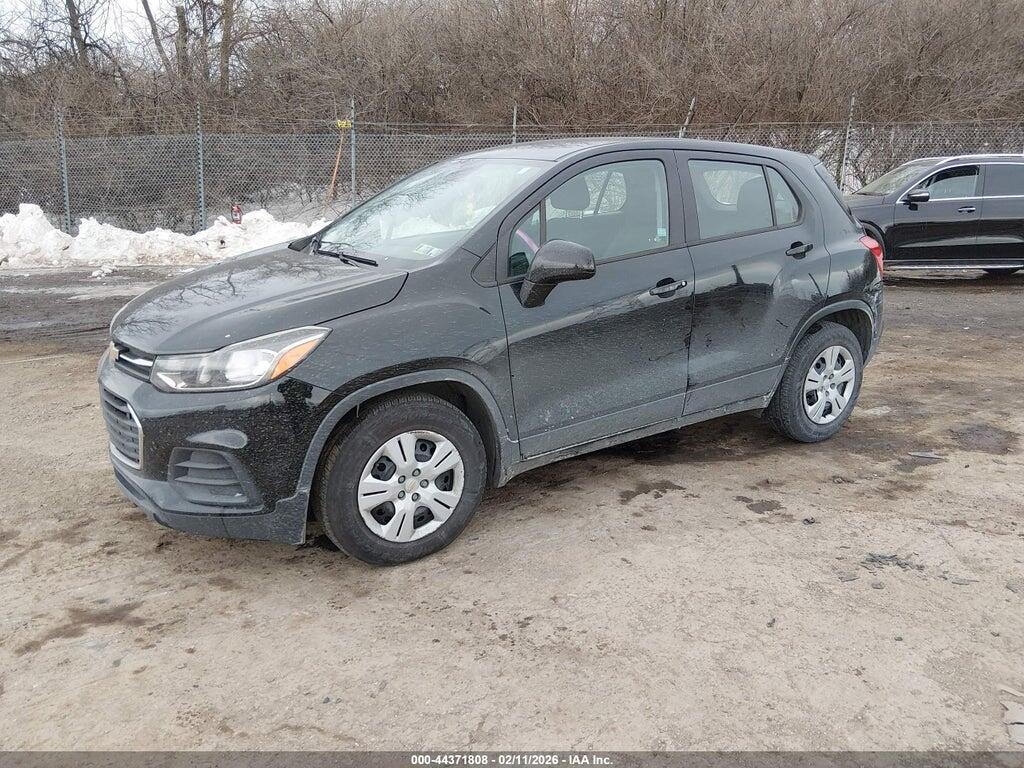3GNCJKSB0JL415609 2018 CHEVROLET TRAX photo no. 2
