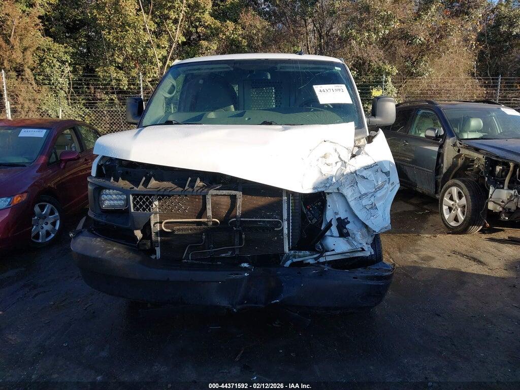 1GCWGFCF9F1233628 2015 CHEVROLET EXPRESS 2500 photo no. 12