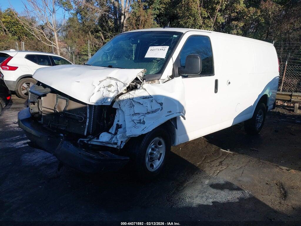 1GCWGFCF9F1233628 2015 CHEVROLET EXPRESS 2500 photo no. 2