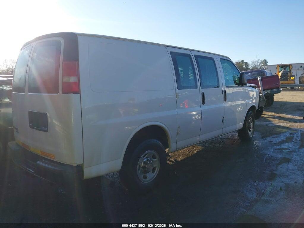1GCWGFCF9F1233628 2015 CHEVROLET EXPRESS 2500 photo no. 4