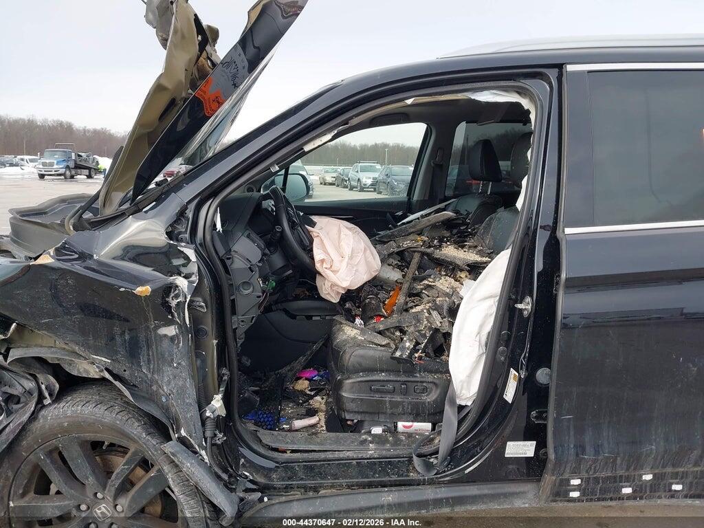 5FNYF6H91HB010279 2017 HONDA PILOT photo no. 6