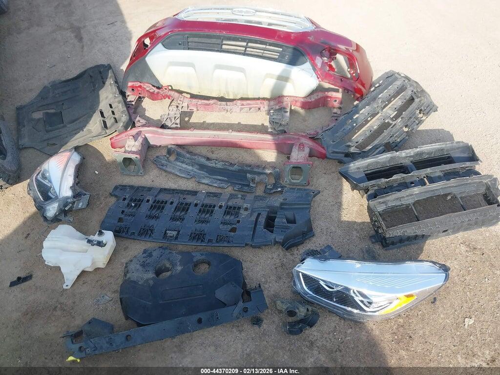 1FMCU9J98JUC59294 2018 FORD ESCAPE photo no. 12