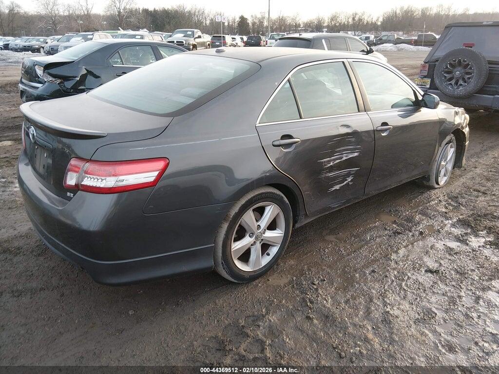 4T1BF3EK2BU135720 2011 TOYOTA CAMRY photo no. 4