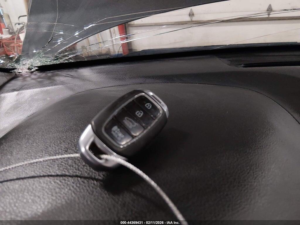 KM8K3CA55LU414461 2020 HYUNDAI KONA photo no. 11