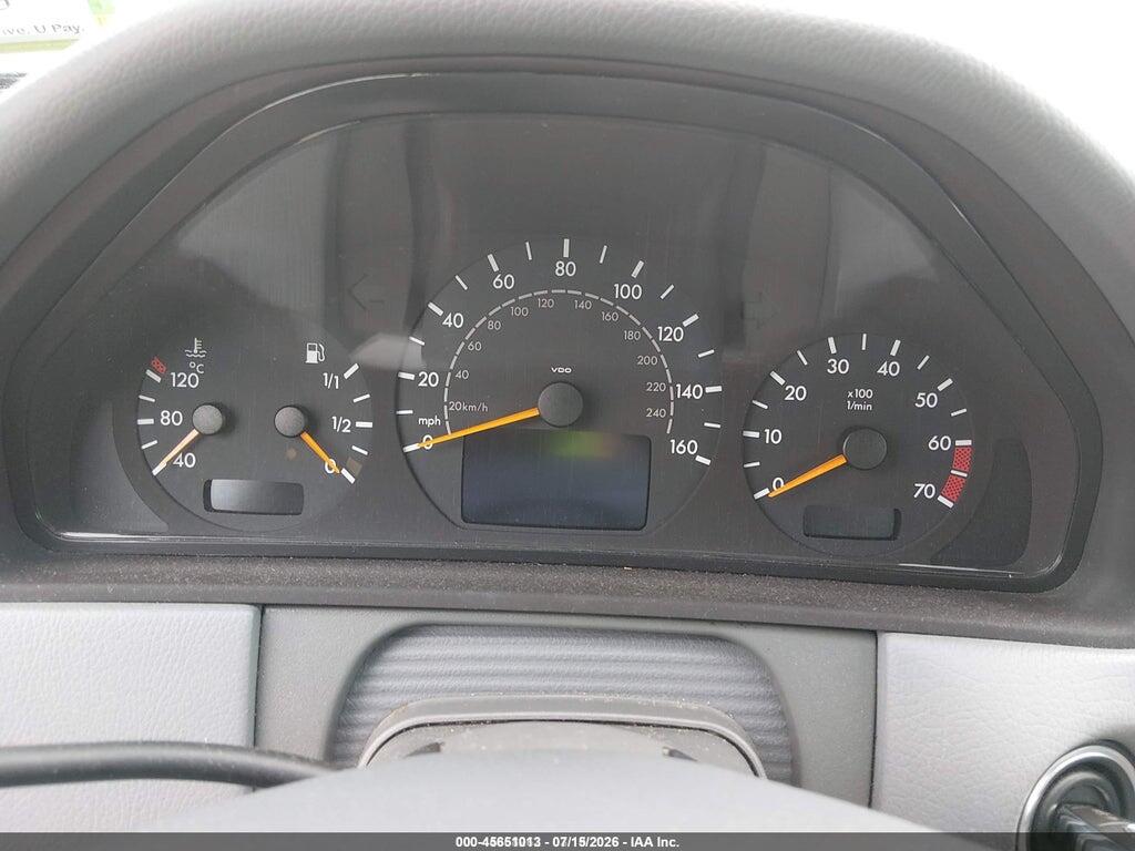 WDBJF82J81X060591 2001 MERCEDES-BENZ E 320 photo no. 7