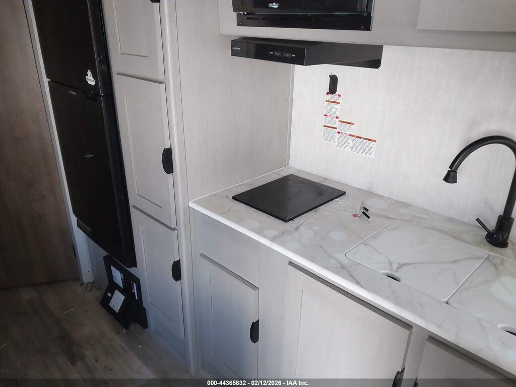 5ZT2CWRB9SJ135643 2025 COACHMEN OTHER photo no. 12