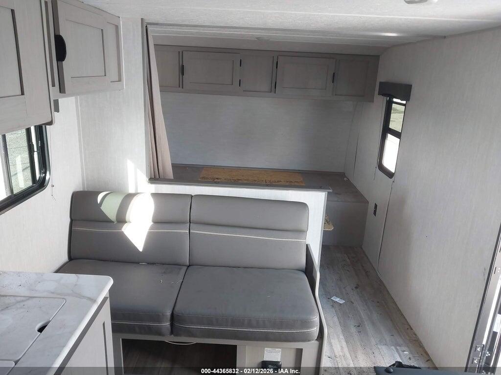 5ZT2CWRB9SJ135643 2025 COACHMEN OTHER photo no. 5
