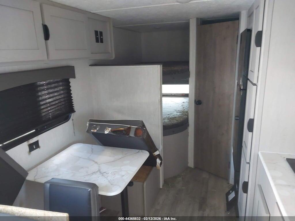 5ZT2CWRB9SJ135643 2025 COACHMEN OTHER photo no. 8