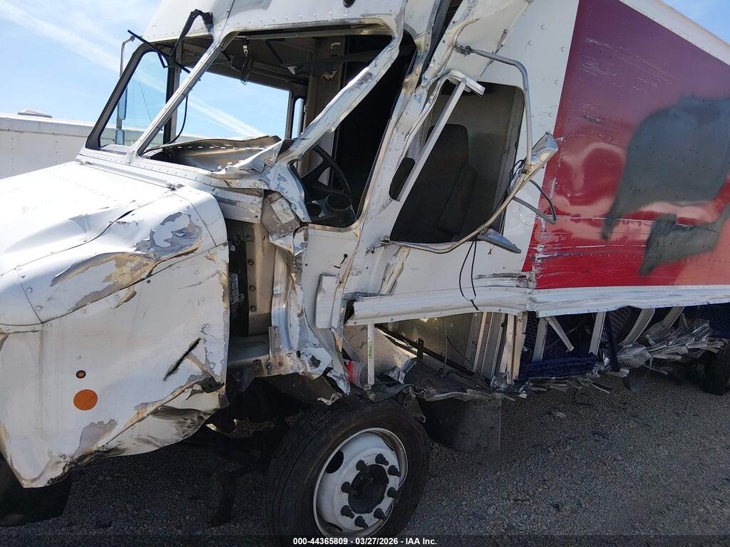4UZAEGDV3GCHM3098 2016 FREIGHTLINER CHASSIS photo no. 10