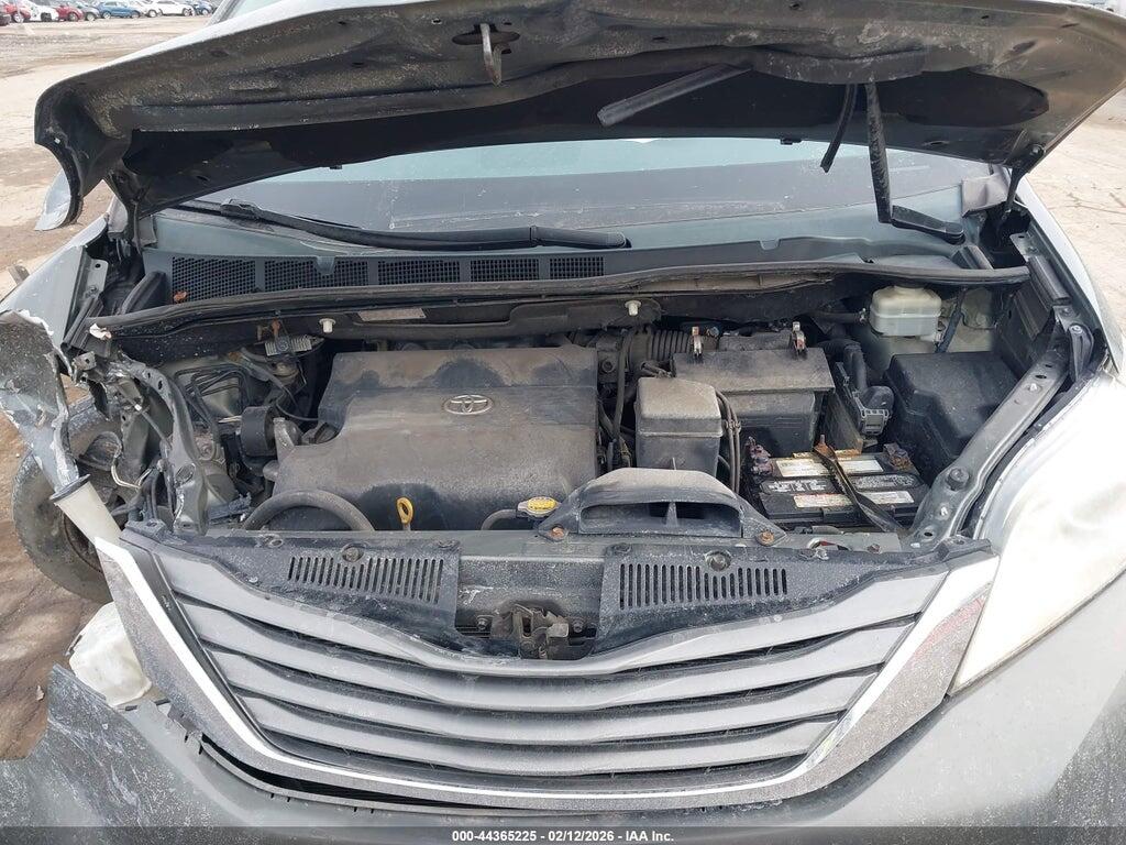 5TDYK3DC8CS218336 2012 TOYOTA SIENNA photo no. 10