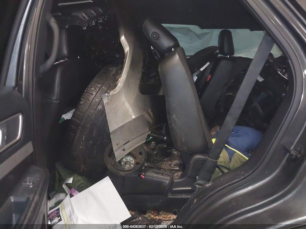 1FM5K8D82GGA16762 2016 FORD EXPLORER photo no. 8