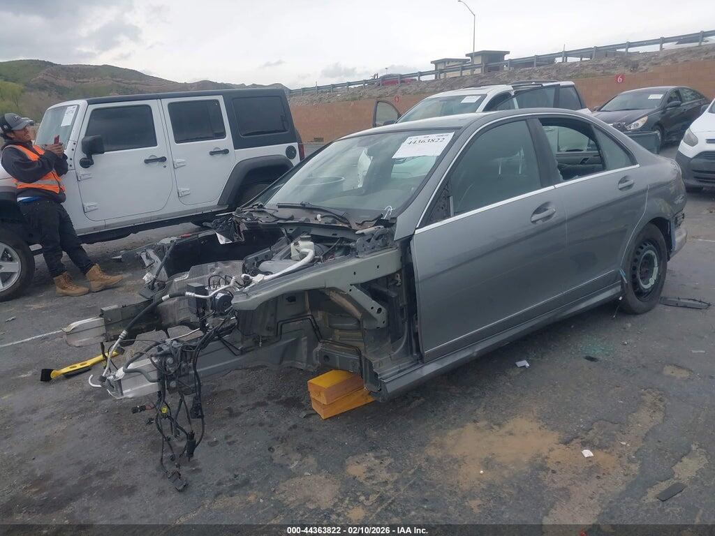 WDDGF4HB4DA849628 2013 MERCEDES-BENZ C 250 photo no. 2