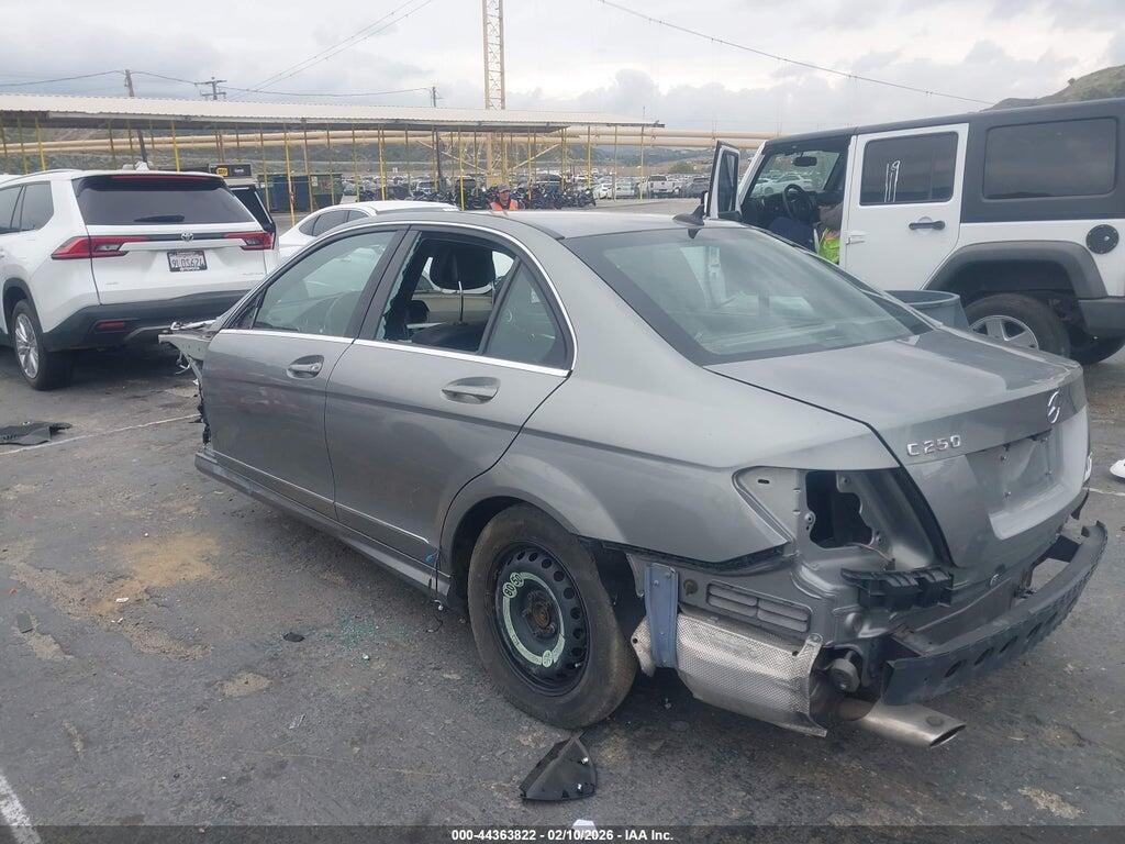 WDDGF4HB4DA849628 2013 MERCEDES-BENZ C 250 photo no. 3