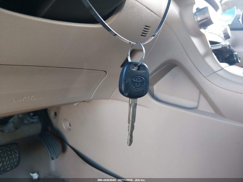 JTEDS43A682021017 2008 TOYOTA HIGHLANDER photo no. 11