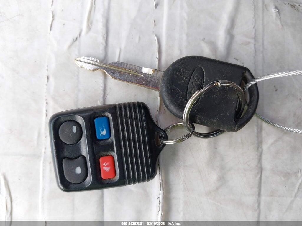 1ZVFT80N555130293 2005 FORD MUSTANG photo no. 11
