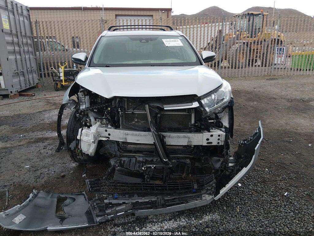 5TDDGRFHXJS044617 2018 TOYOTA HIGHLANDER HYBRID photo no. 11