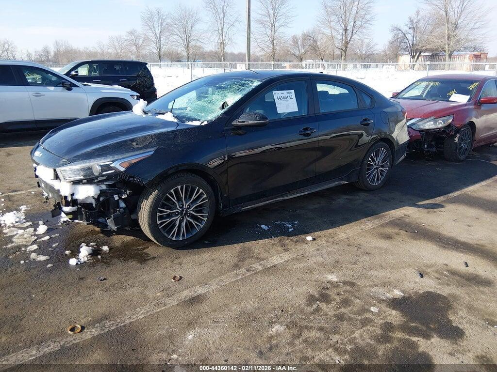 3KPF54AD3PE569396 2023 KIA FORTE photo no. 2