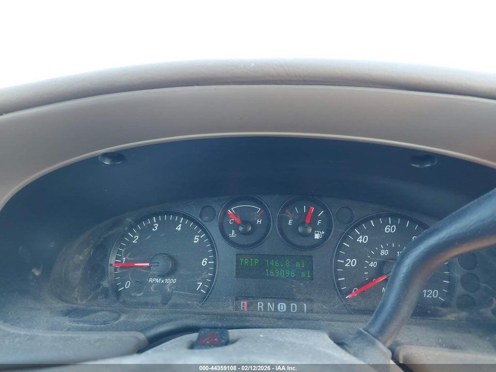 1FAFP55SX4A162446 2004 FORD TAURUS photo no. 7