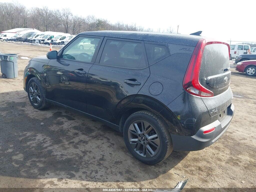 KNDJ23AU2M7145913 2021 KIA SOUL photo no. 3