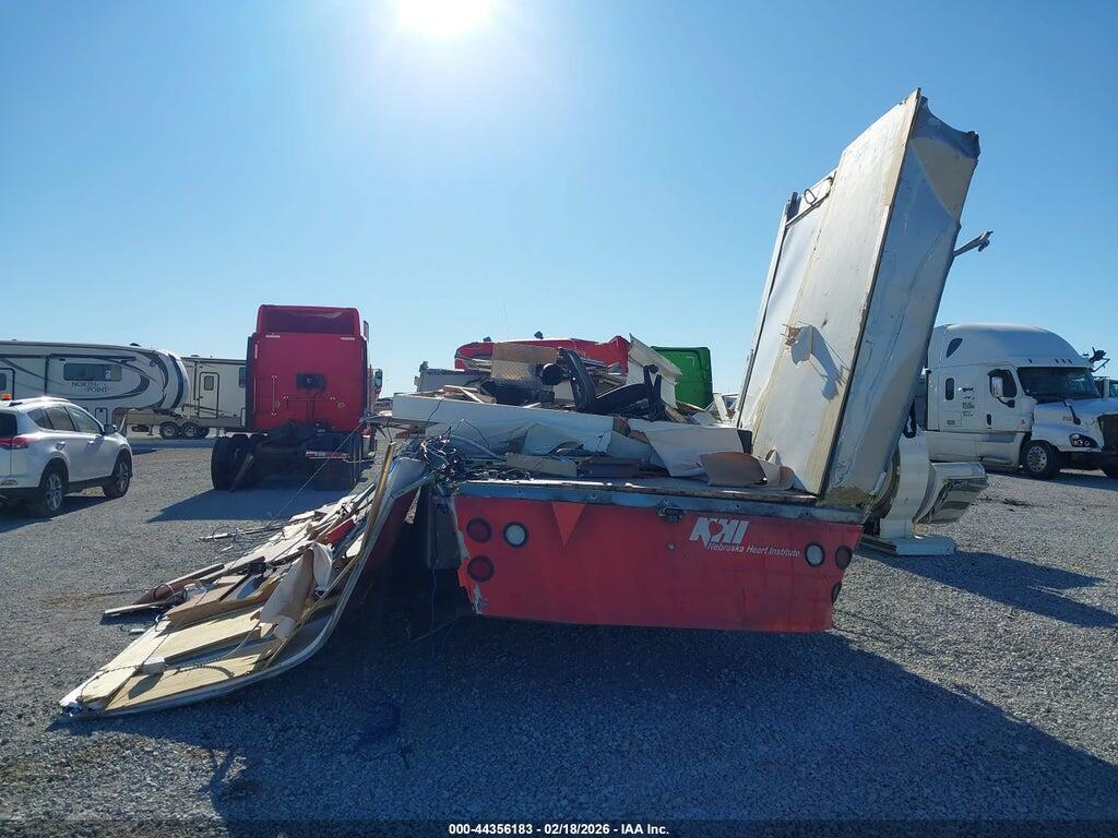 2NP2HJ7X0FM275592 2015 PETERBILT 337 photo no. 8