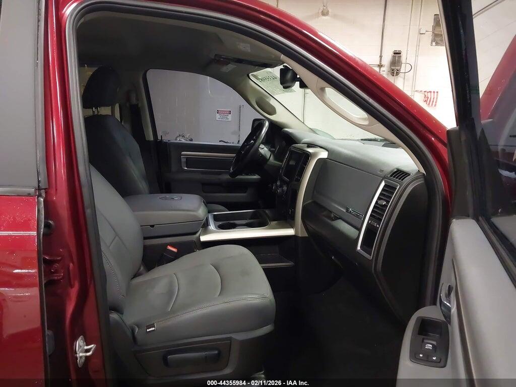 1C6RR7LT7KS532386 2019 RAM 1500 CLASSIC photo no. 5