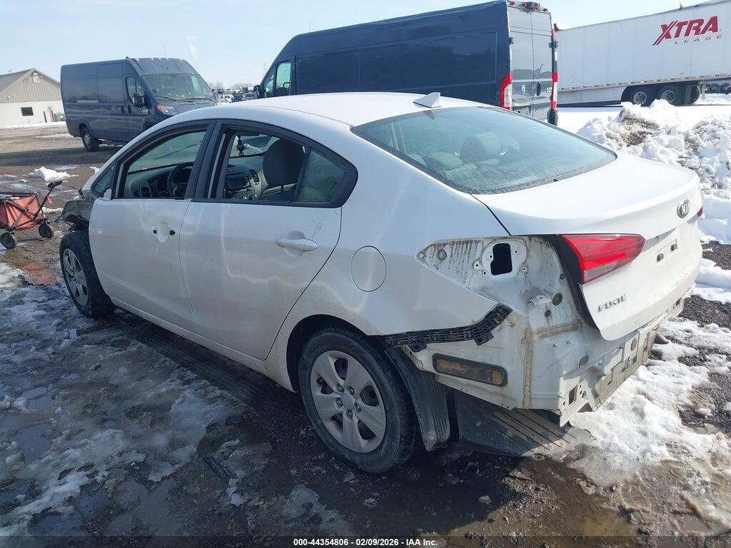 3KPFL4A75HE100344 2017 KIA FORTE photo no. 3