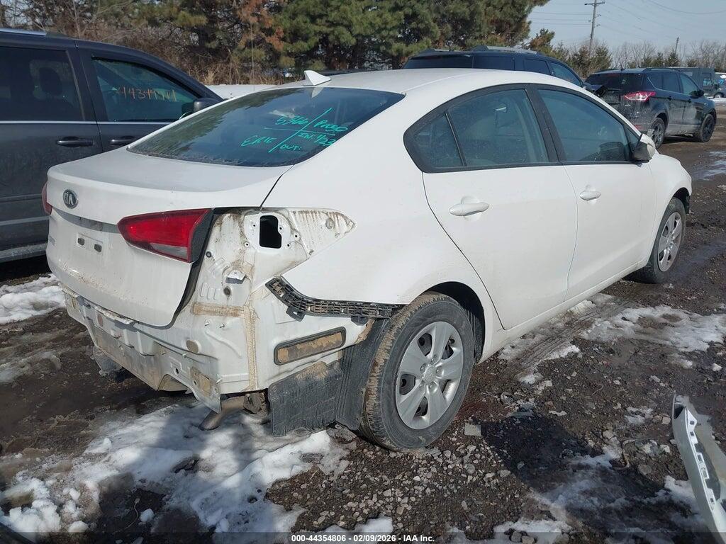 3KPFL4A75HE100344 2017 KIA FORTE photo no. 4