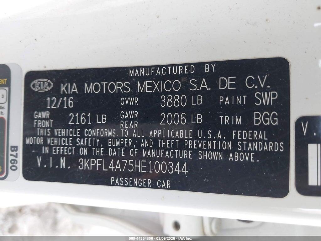 3KPFL4A75HE100344 2017 KIA FORTE photo no. 9