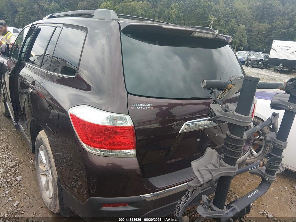 5TDBK3EH6DS250431 2013 TOYOTA HIGHLANDER photo no. 3