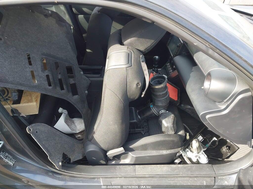 JF1ZNBB15S9751688 2025 TOYOTA GR86 photo no. 5