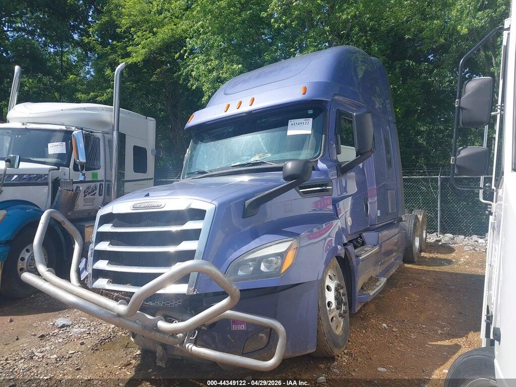 1FUJHHDR2LLLY6212 2020 FREIGHTLINER NEW CASCADIA 126 photo no. 2