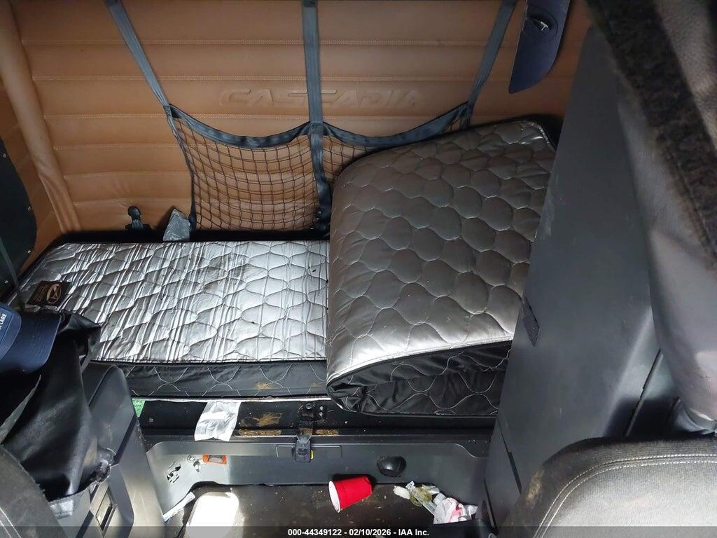 1FUJHHDR2LLLY6212 2020 FREIGHTLINER NEW CASCADIA 126 photo no. 8