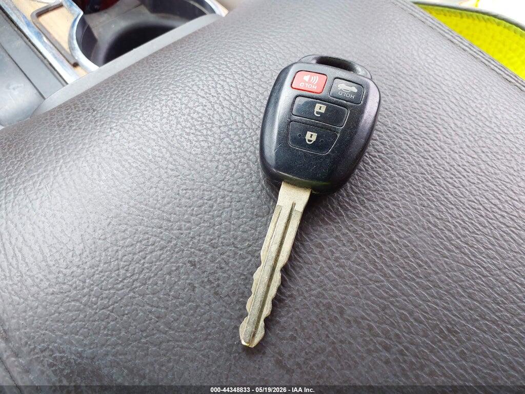 4T4BF1FK8GR532039 2016 TOYOTA CAMRY photo no. 11