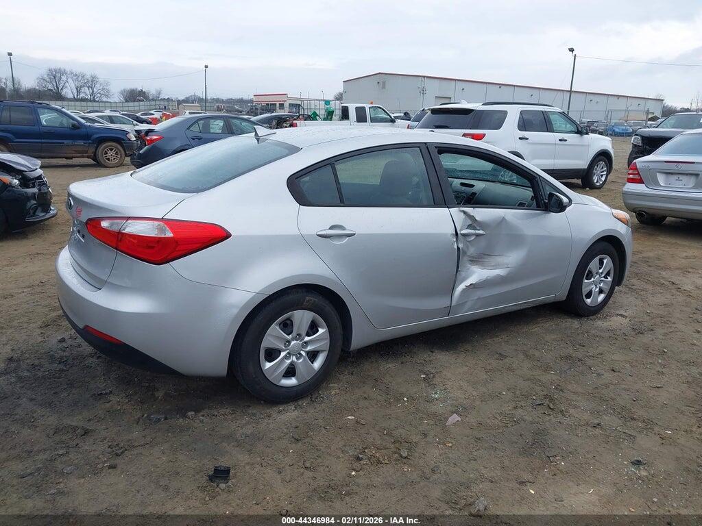KNAFK4A61G5543351 2016 KIA FORTE photo no. 4