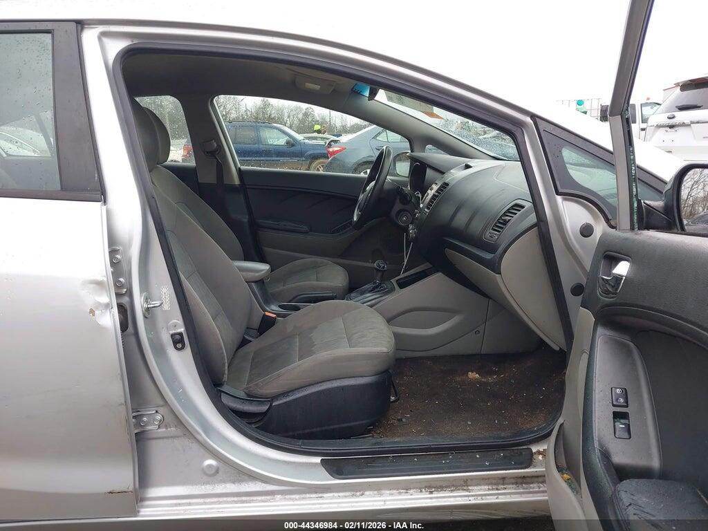 KNAFK4A61G5543351 2016 KIA FORTE photo no. 5