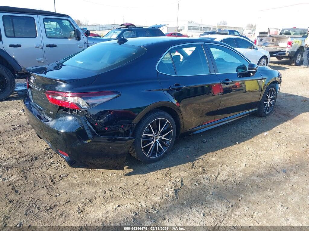4T1G11AK7NU042789 2022 TOYOTA CAMRY photo no. 4
