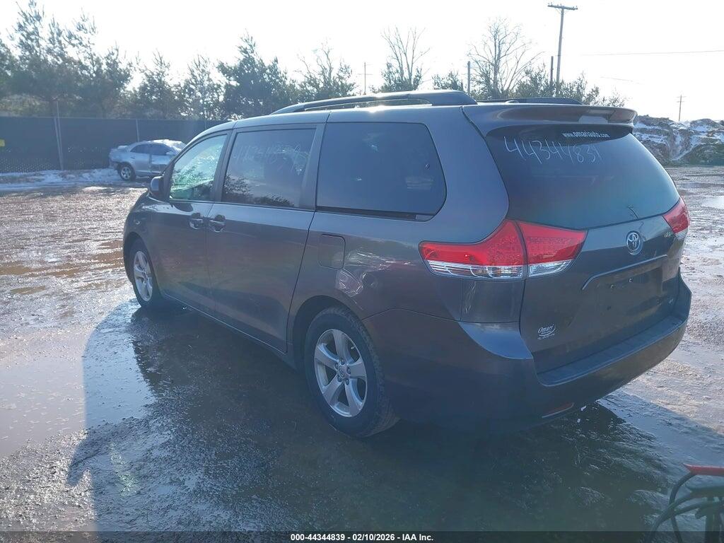 5TDKK3DC0CS176508 2012 TOYOTA SIENNA photo no. 3