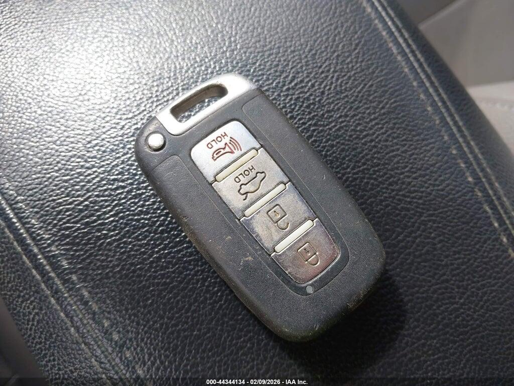 5NPEC4AC6BH022393 2011 HYUNDAI SONATA photo no. 11