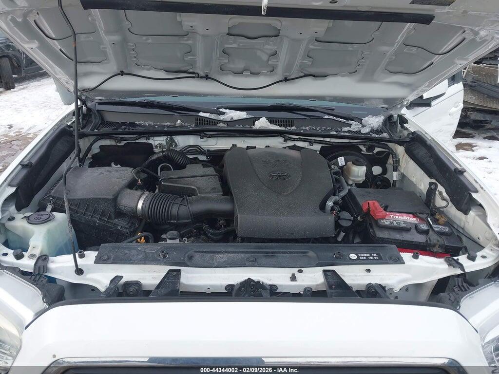 3TMAZ5CN5JM064001 2018 TOYOTA TACOMA photo no. 10