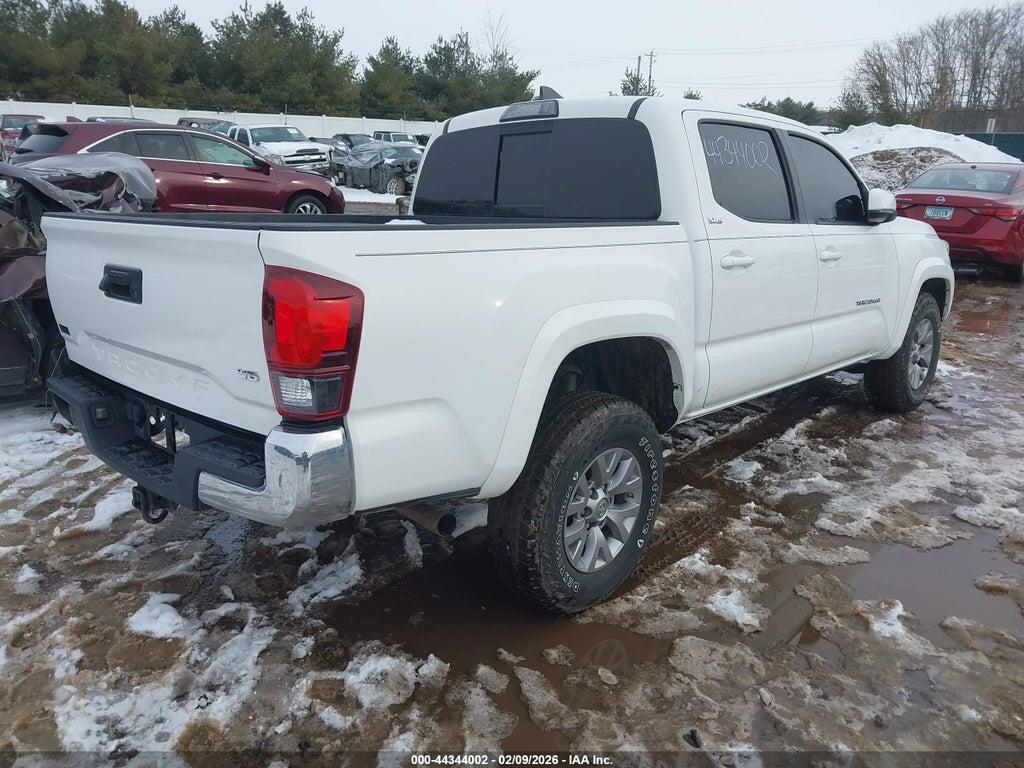 3TMAZ5CN5JM064001 2018 TOYOTA TACOMA photo no. 4