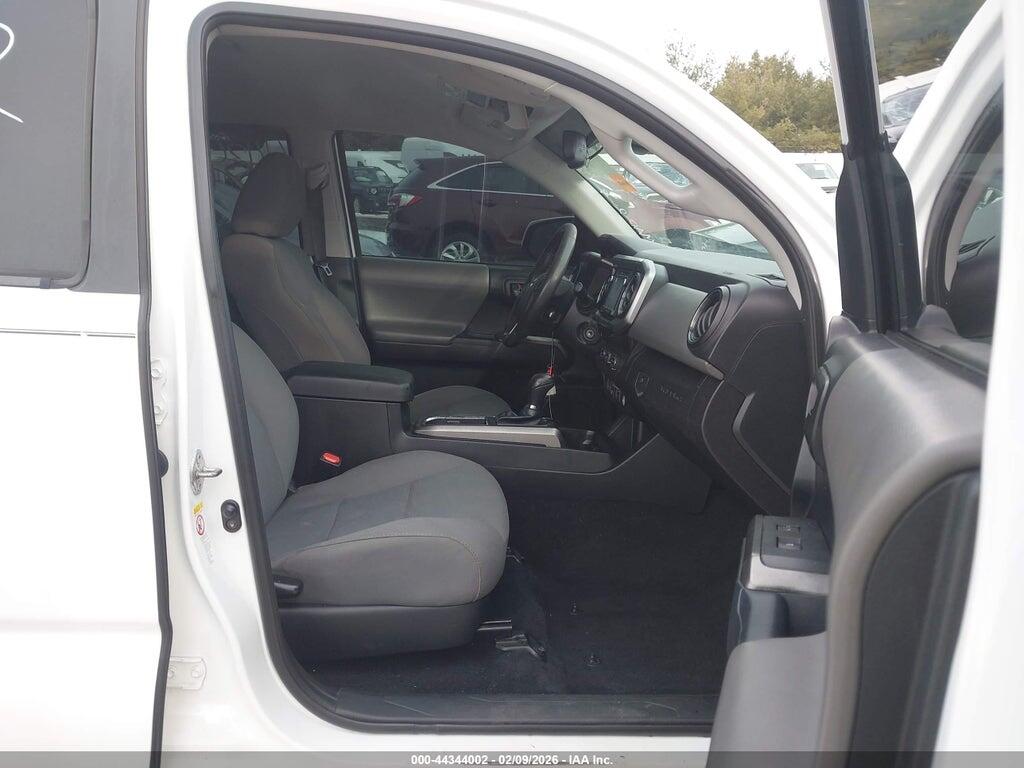 3TMAZ5CN5JM064001 2018 TOYOTA TACOMA photo no. 5