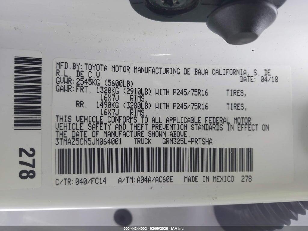 3TMAZ5CN5JM064001 2018 TOYOTA TACOMA photo no. 9