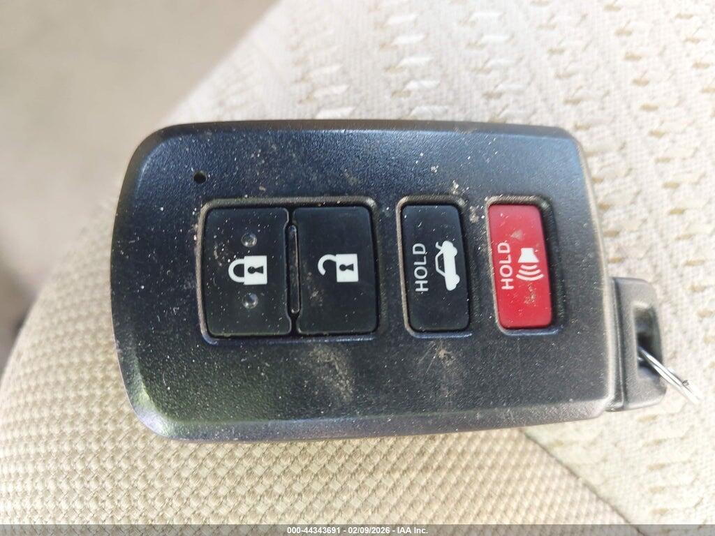 4T1BD1FK1HU215527 2017 TOYOTA CAMRY photo no. 11