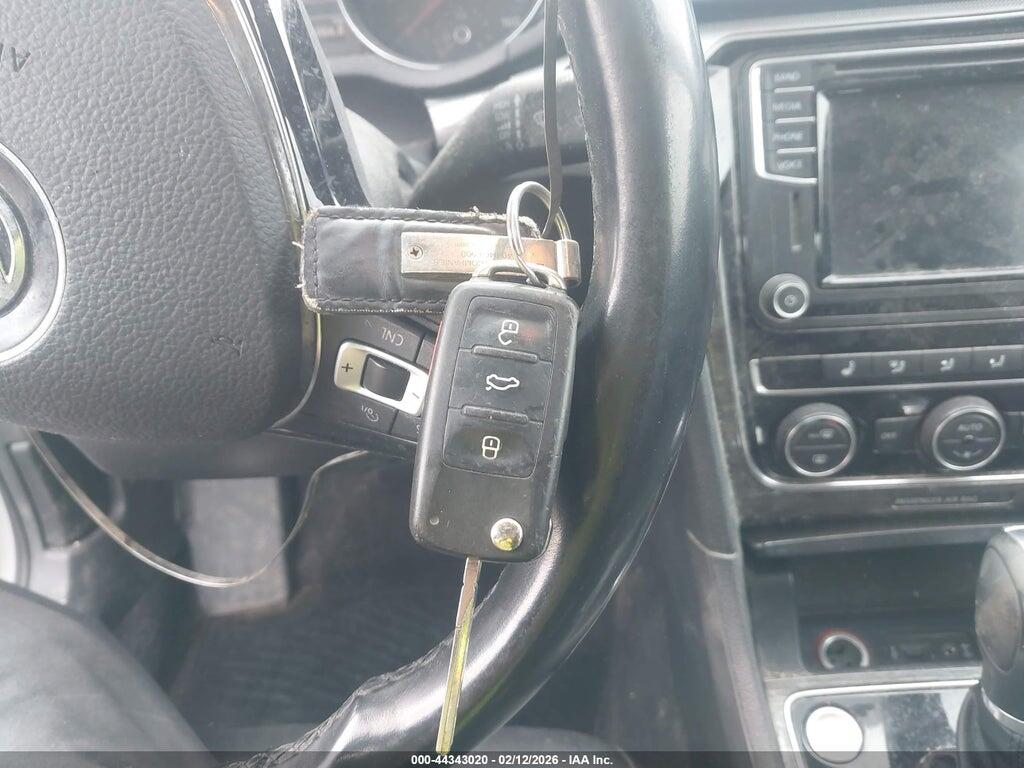 1VWBT7A32HC077039 2017 VOLKSWAGEN PASSAT photo no. 11