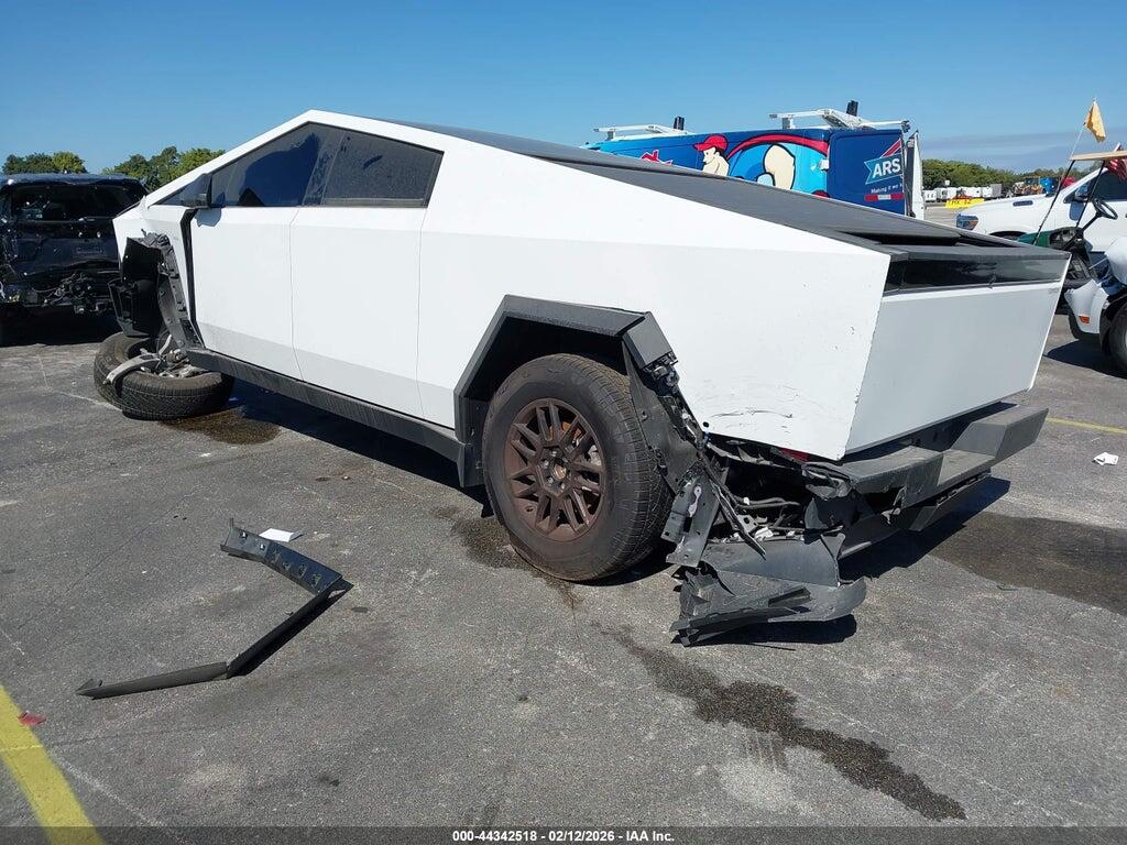 7G2CEHED7SA074376 2025 TESLA CYBERTRUCK photo no. 3