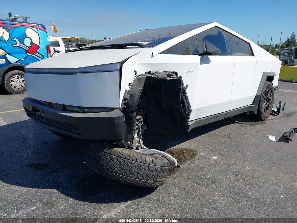 7G2CEHED7SA074376 2025 TESLA CYBERTRUCK photo no. 6