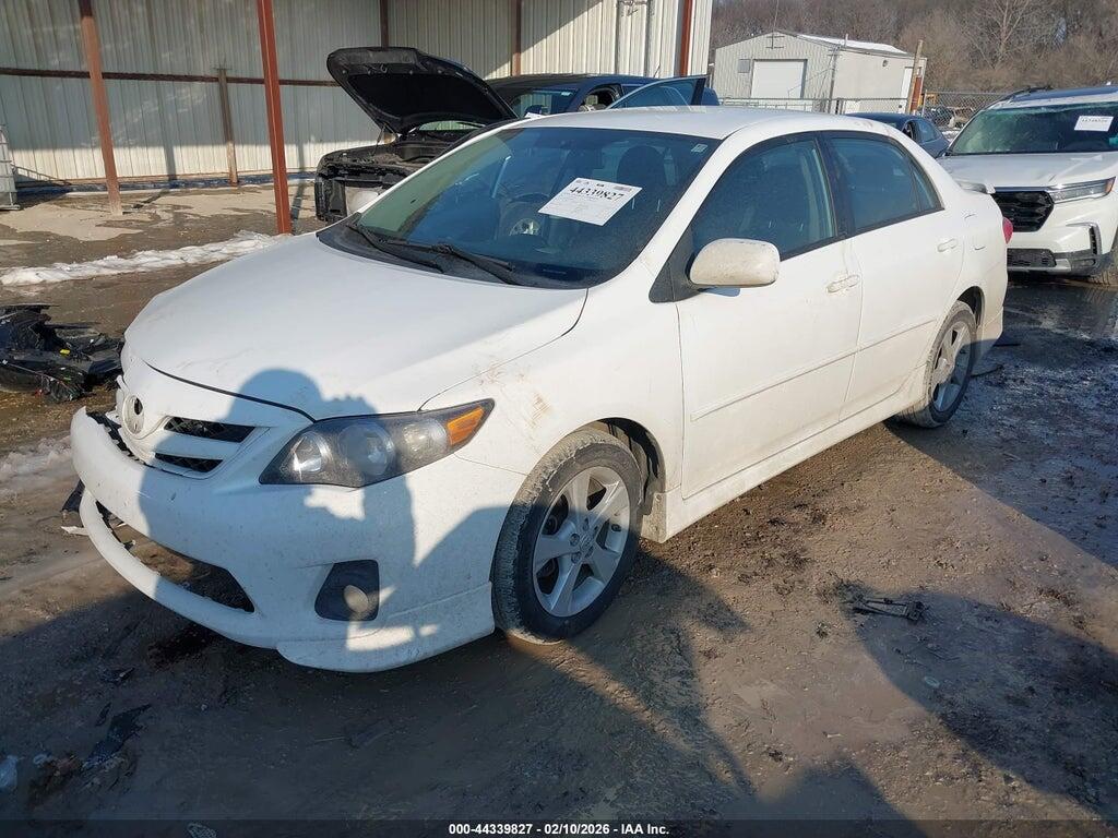 2T1BU4EE8DC066591 2013 TOYOTA COROLLA photo no. 2