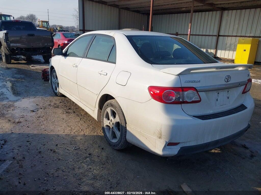 2T1BU4EE8DC066591 2013 TOYOTA COROLLA photo no. 3